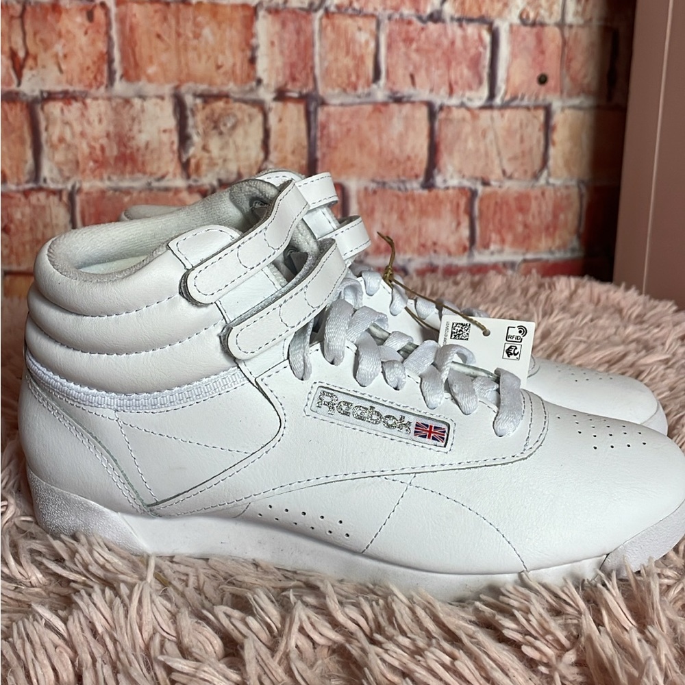 Reebok Classic White High-Tops - Picture 5 of 6